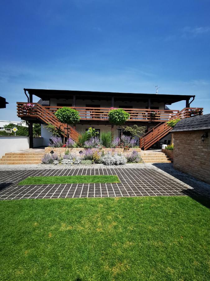 Apartmany Pod Palavou Starovicky Exterior photo